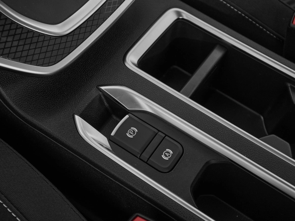 Haval M6, II фото №17