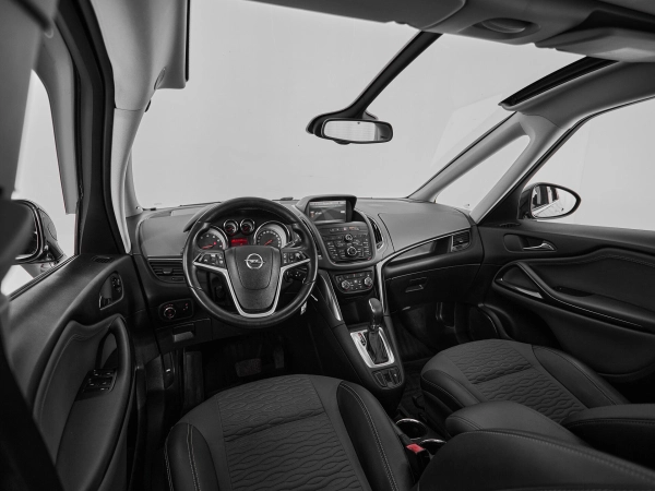 Opel Zafira, C фото №8