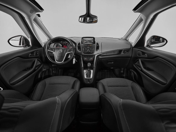 Opel Zafira, C фото №9