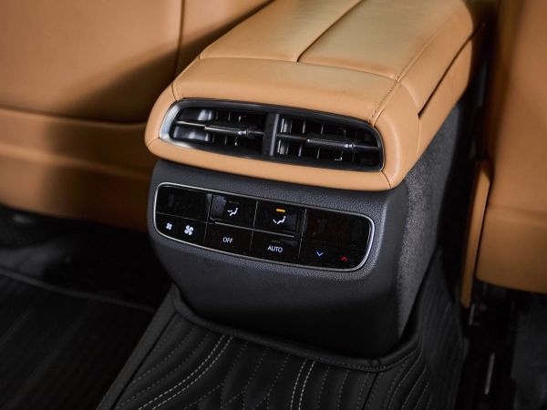 Genesis G80, II фото №23