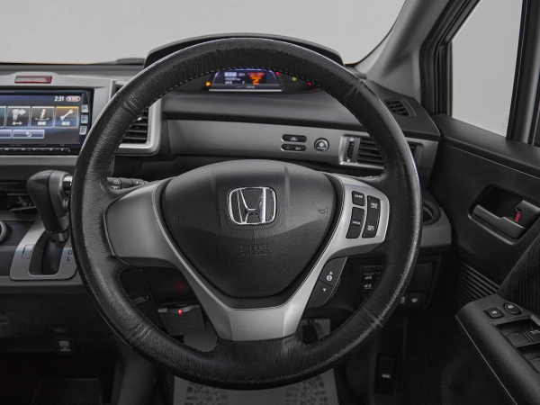 Honda Freed, I Рестайлинг фото №10