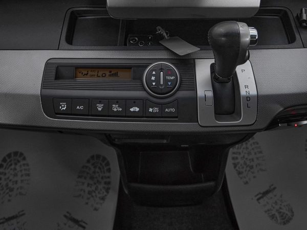 Honda Freed, I Рестайлинг фото №17