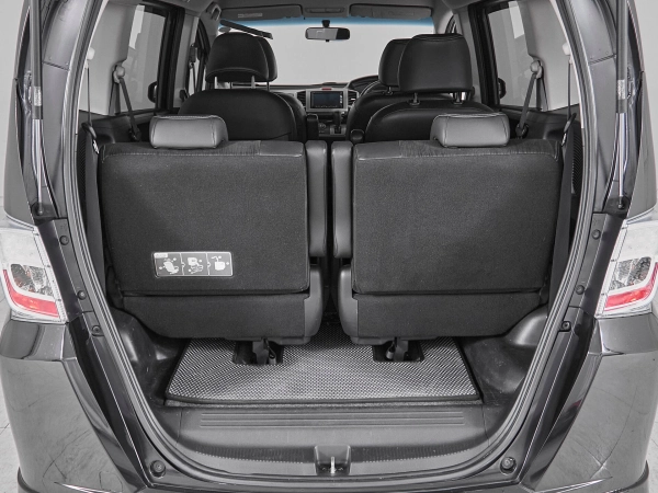 Honda Freed, I Рестайлинг фото №20