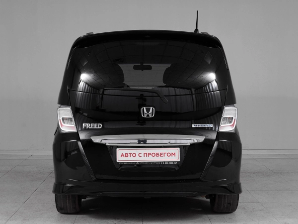 Honda Freed, I Рестайлинг фото №5