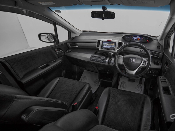 Honda Freed, I Рестайлинг фото №9