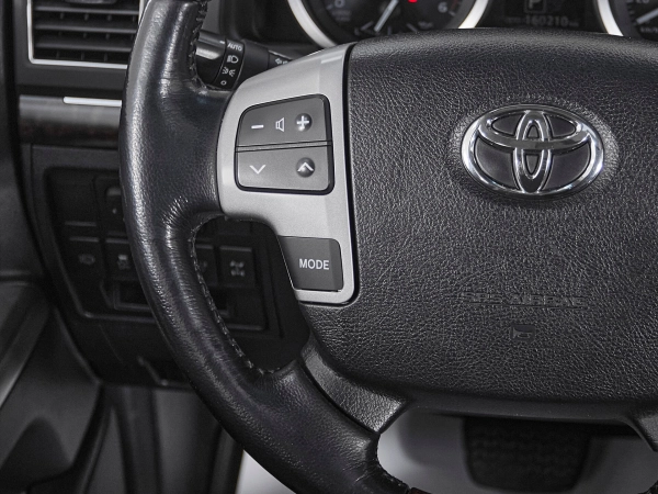 Toyota Land Cruiser, 200 Series Рестайлинг 1 фото №12