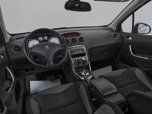 Peugeot 308, I фото №8