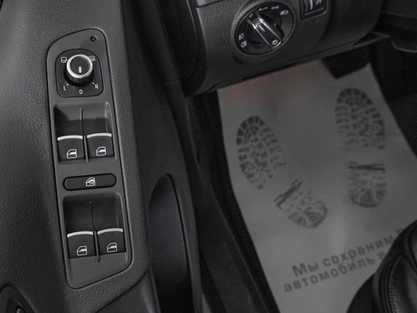 Volkswagen Tiguan, I фото №13