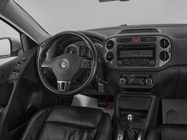 Volkswagen Tiguan, I фото №9