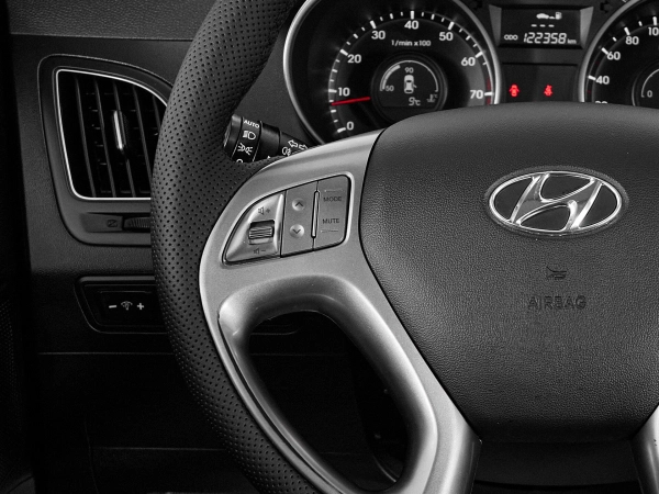 Hyundai ix35, I фото №11