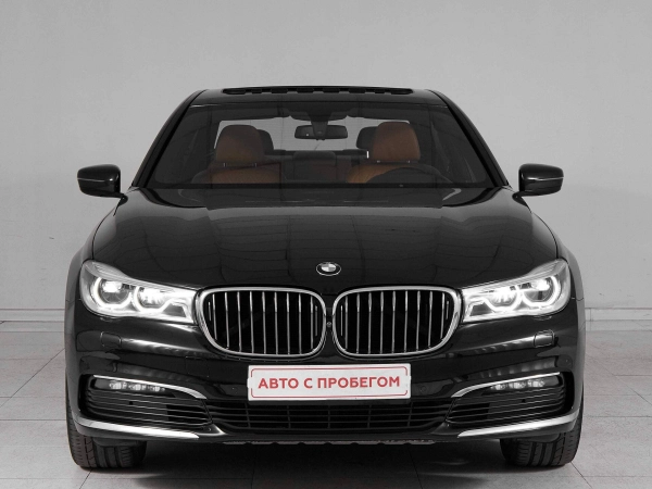 BMW 7 серии, VI (G11/G12) фото №2