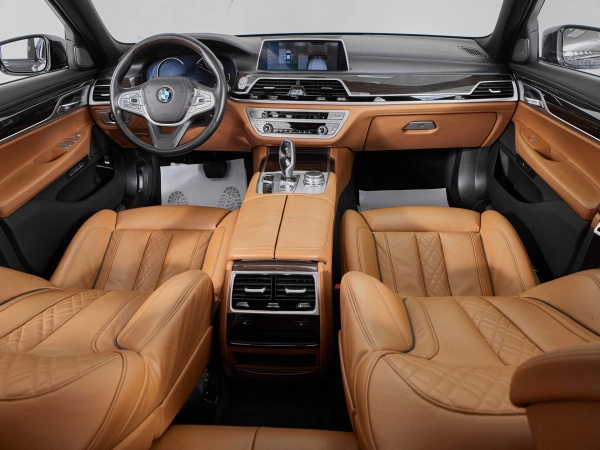 BMW 7 серии, VI (G11/G12) фото №9