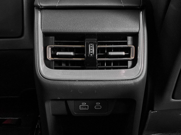 Hongqi H5, II фото №22
