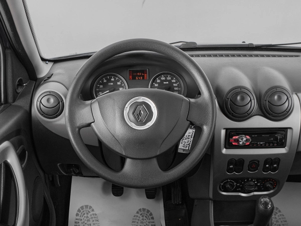 Renault Sandero, I фото №10