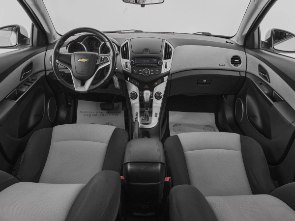 Chevrolet Cruze, I Рестайлинг фото №8