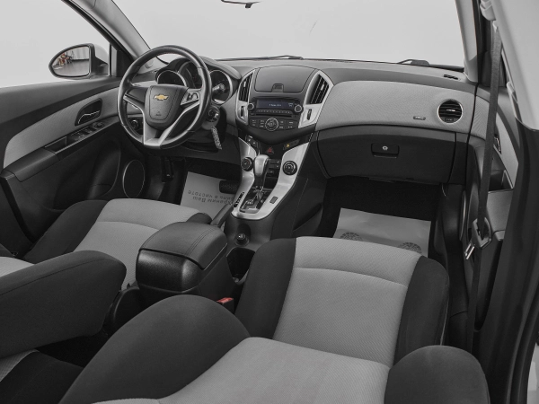 Chevrolet Cruze, I Рестайлинг фото №9