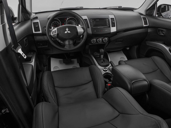 Mitsubishi Outlander, II Рестайлинг фото №7