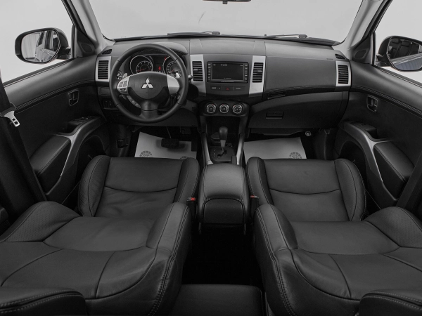Mitsubishi Outlander, II Рестайлинг фото №8