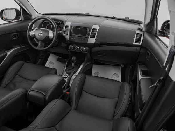 Mitsubishi Outlander, II Рестайлинг фото №9