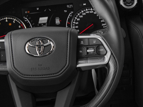 Toyota Land Cruiser, 300 Series фото №13