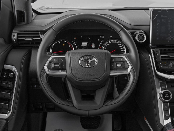 Toyota Land Cruiser, 300 Series фото №11