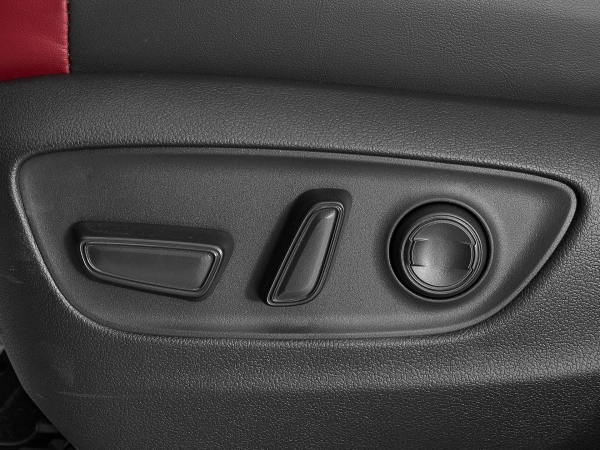 Toyota Land Cruiser, 300 Series фото №19