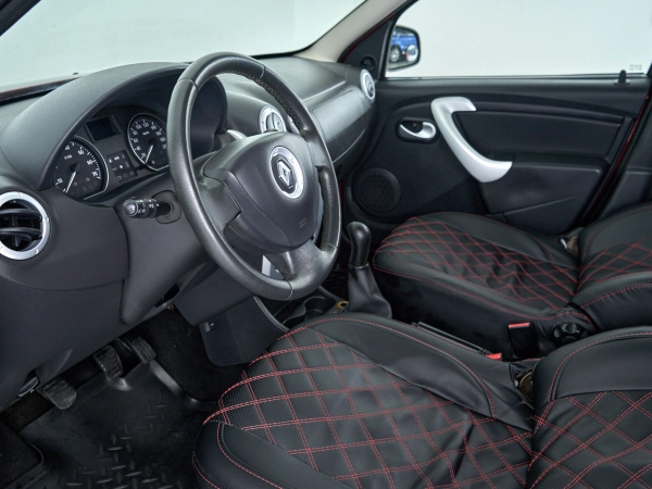 Renault Sandero, I фото №13