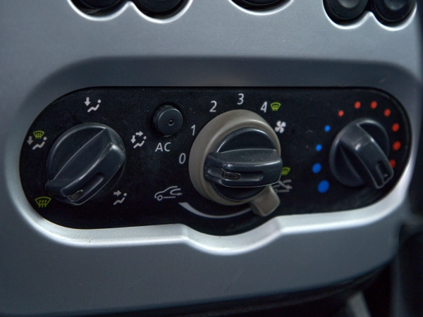 Renault Sandero, I фото №14