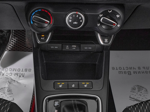 Kia Rio, IV фото №16