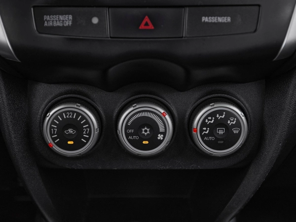 Mitsubishi ASX, I фото №17
