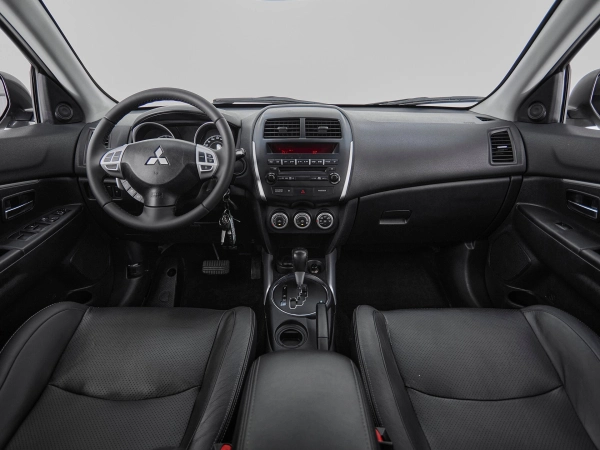 Mitsubishi ASX, I фото №8