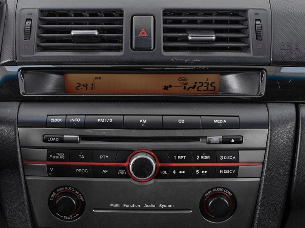 Mazda 3, I (BK) Рестайлинг фото №14