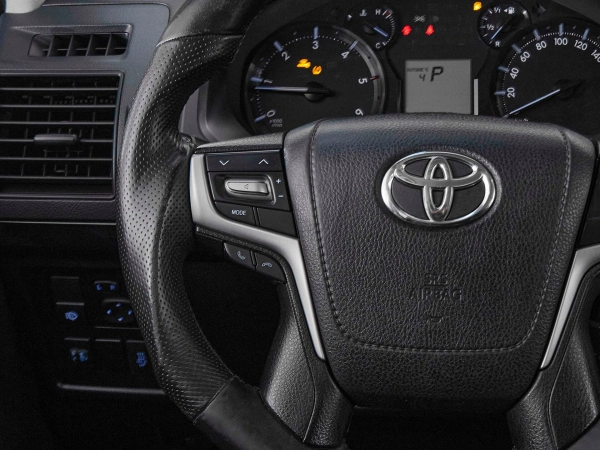 Toyota Land Cruiser Prado, 150 Series Рестайлинг 2 фото №11
