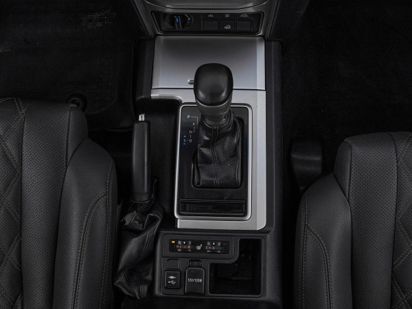 Toyota Land Cruiser Prado, 150 Series Рестайлинг 2 фото №20