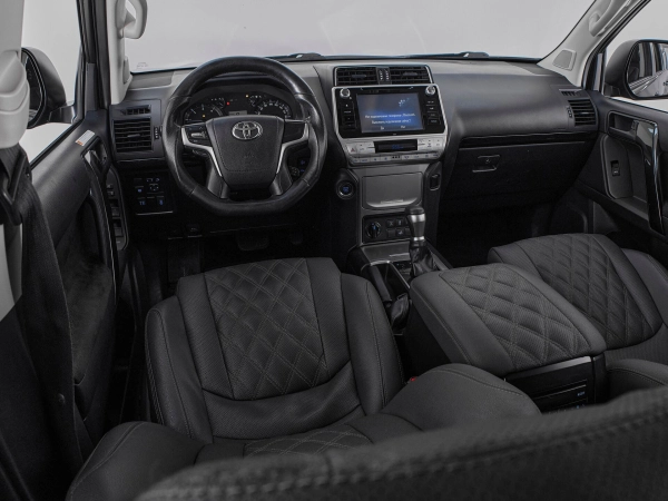 Toyota Land Cruiser Prado, 150 Series Рестайлинг 2 фото №7
