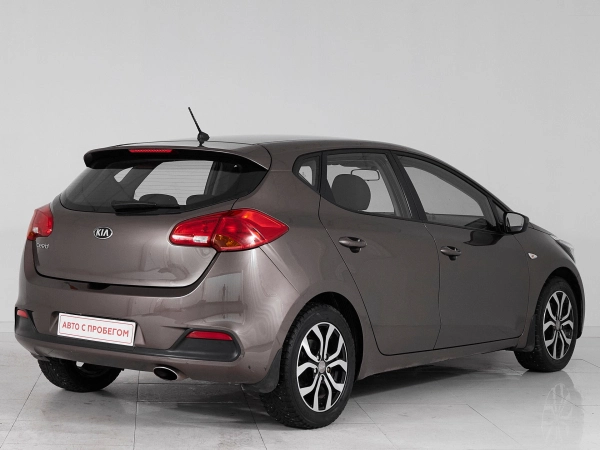 Kia Ceed, II фото №6