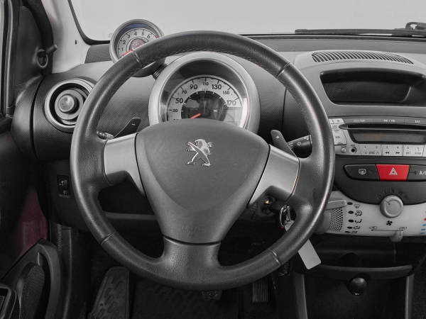 Peugeot 107, I Рестайлинг 2 фото №10