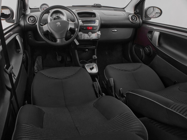 Peugeot 107, I Рестайлинг 2 фото №7