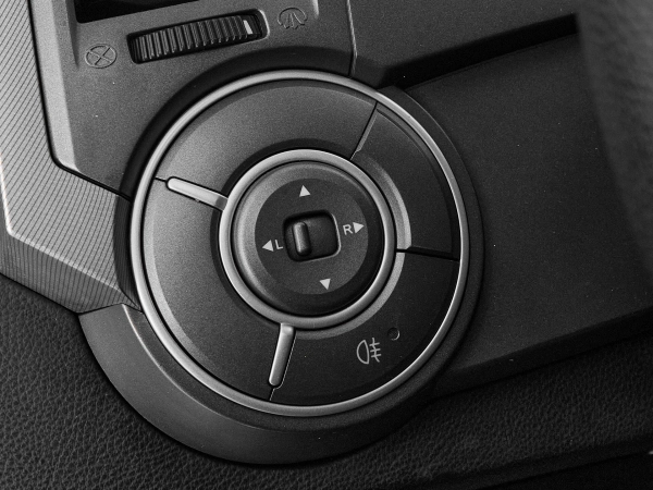 SsangYong Kyron, I Рестайлинг фото №15