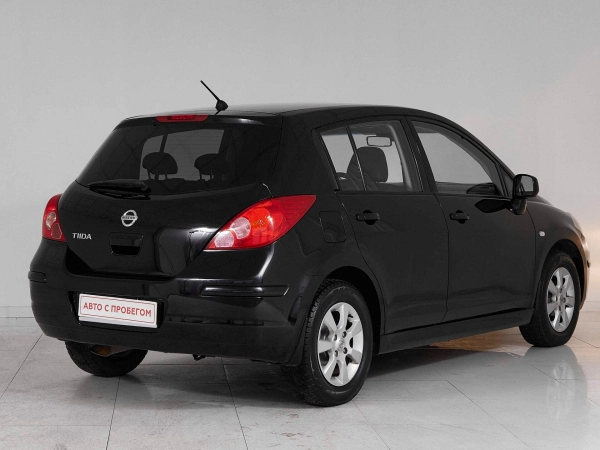 Nissan Tiida, I Рестайлинг фото №6