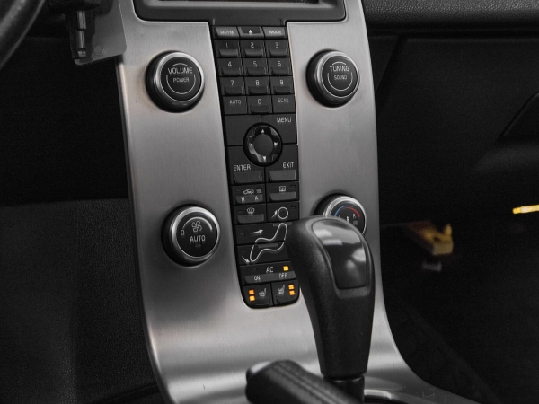 Volvo S40, II Рестайлинг фото №17