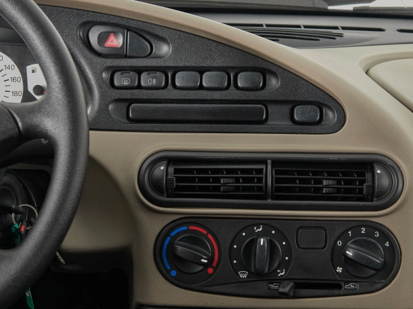 Chevrolet Niva, I фото №15