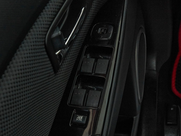 Mazda 3, I (BK) Рестайлинг фото №12