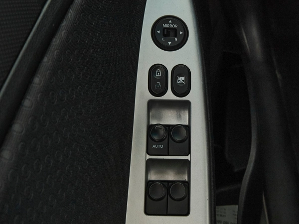 Hyundai Solaris, I фото №12