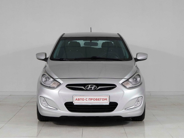 Hyundai Solaris, I фото №2