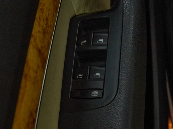 Audi A6, III (C6) фото №16