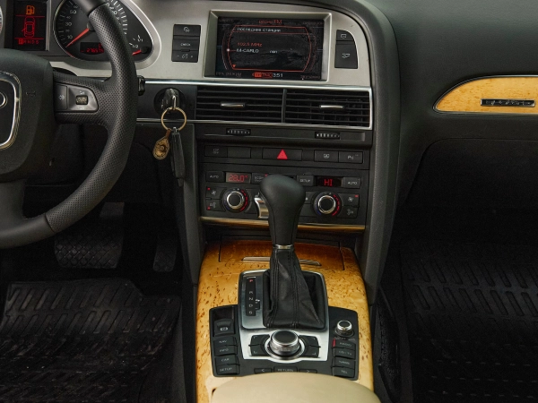 Audi A6, III (C6) фото №21
