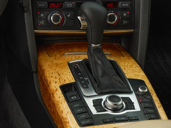 Audi A6, III (C6) фото №23