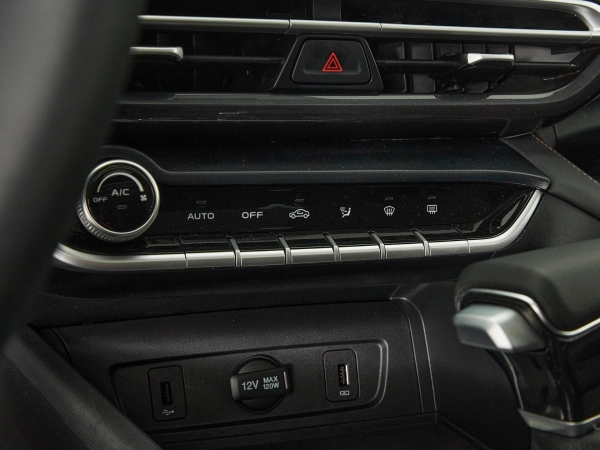 Changan Eado Plus, I фото №19