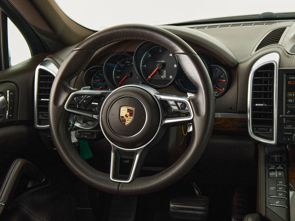 Porsche Cayenne, II Рестайлинг (958) фото №10